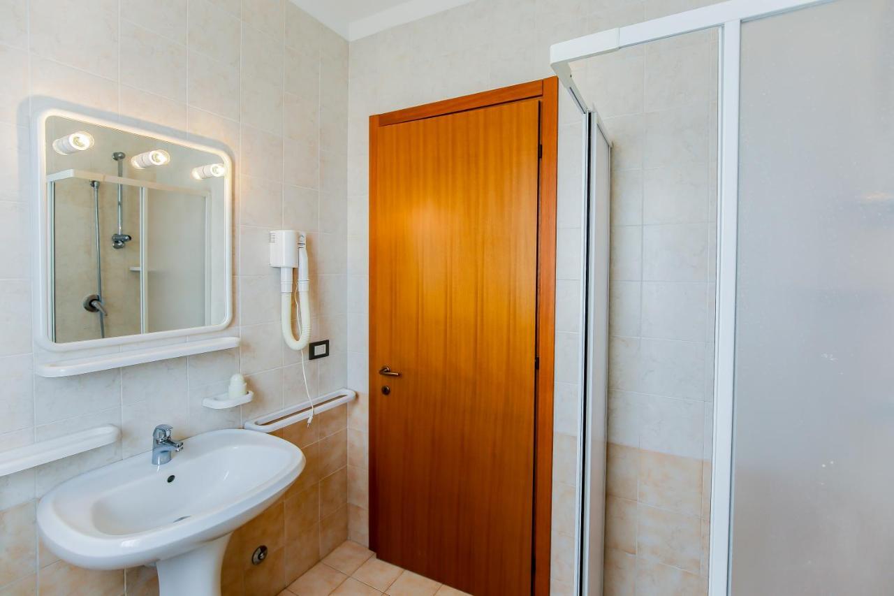 Altanea Residences Con Piscina Apartment Caorle