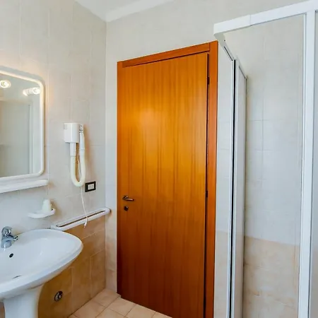 Altanea Residences Con Piscina Caorle Exterior photo
