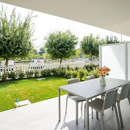 Altanea Residences Con Piscina Caorle Exterior photo